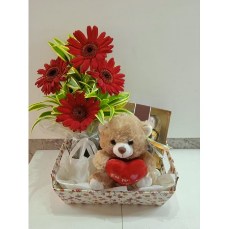 Cesta com flores 