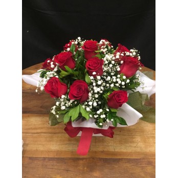 Buquê com 18 rosas vermelhas na caixa